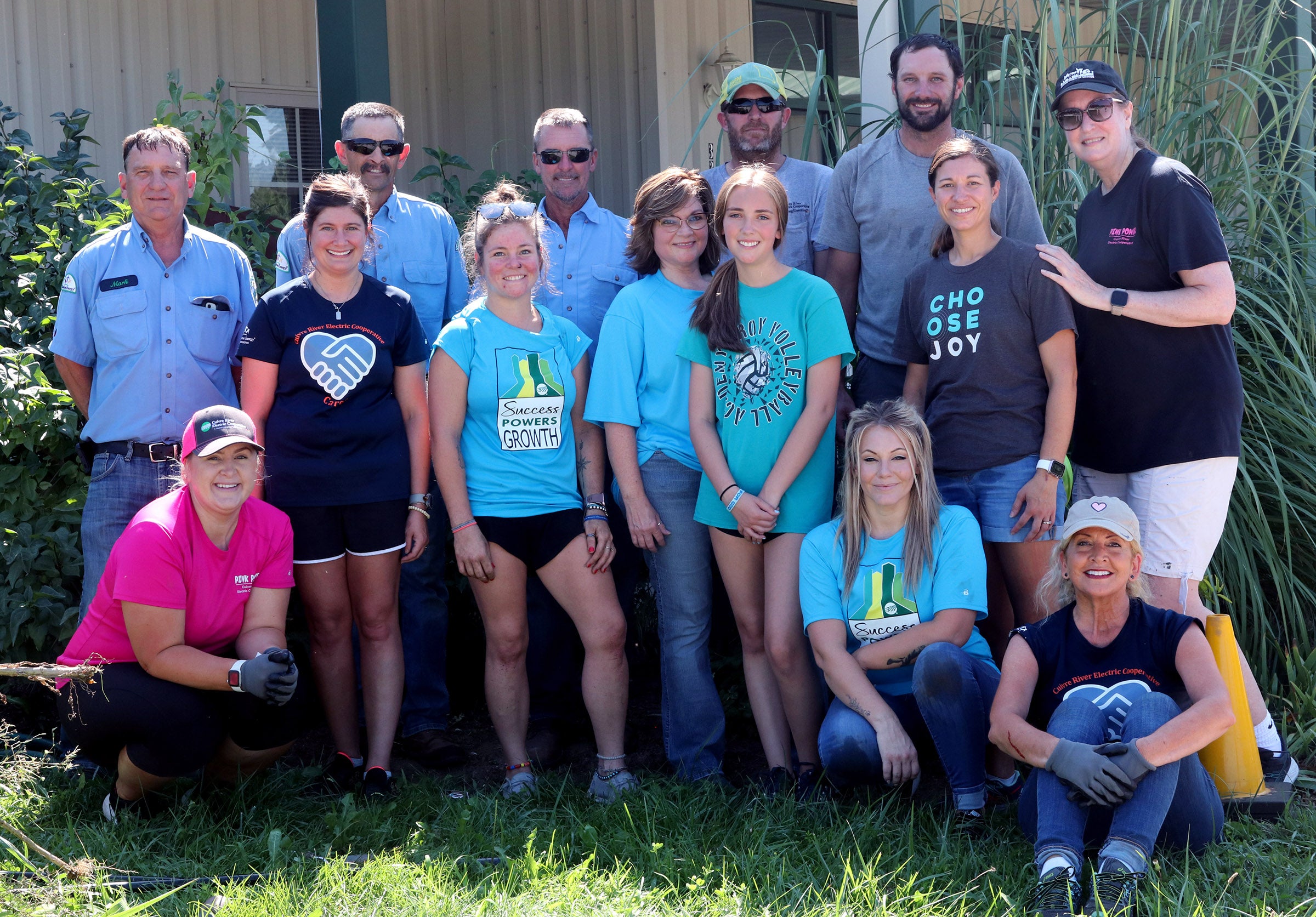 14 CREC employees spent a morning in August volunteering with TREEHouse of Greater St. Louis, based in Wentzville.